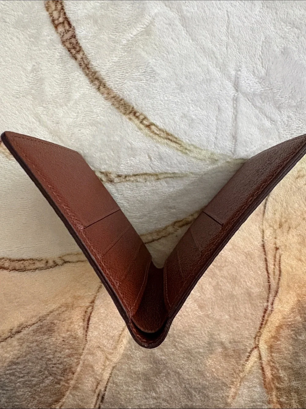 Louis Vuitton Monogram Canvas      Bi-Fold Wallet - Brown & Gold